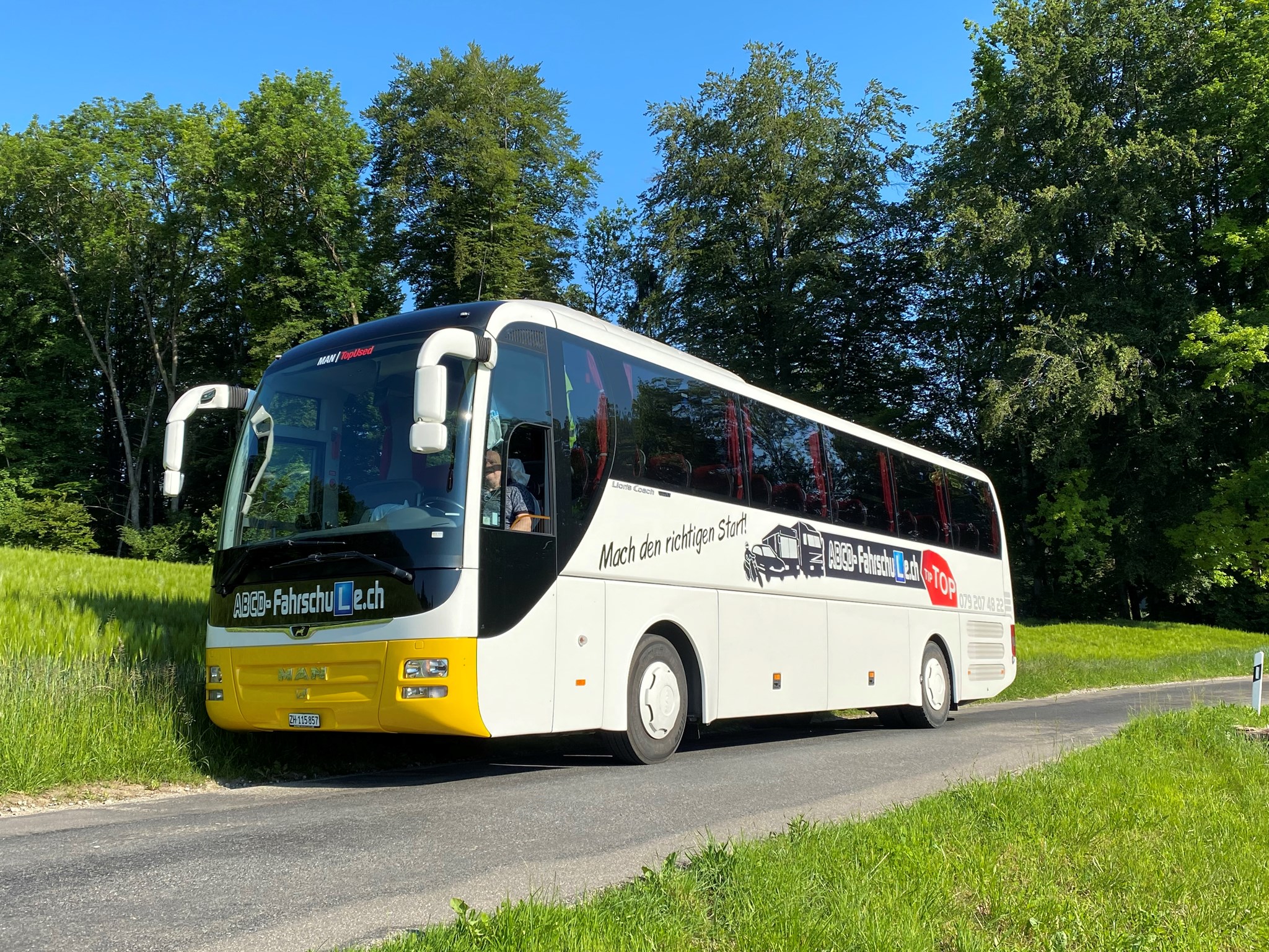 BUs Fahrschulgutscheine und Geschenkgutscheine ABCD Fahrschule Winterthur 